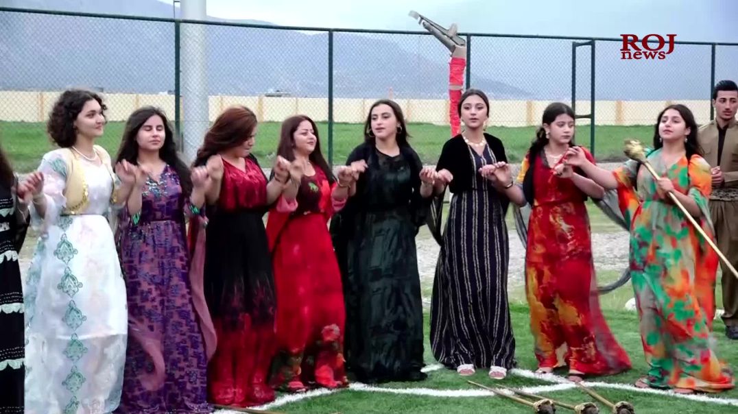 لەگەڵ کردنەوەی ئاگری نەورۆز؛ هاوڵاتیان داوای ئاشتی و یەکڕیزی دەکەن