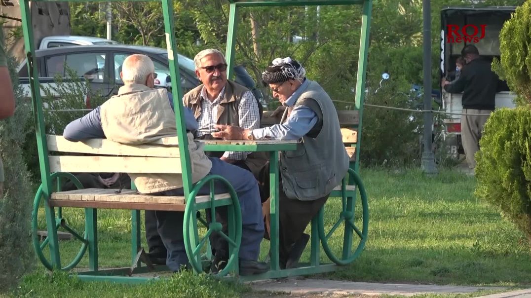 "ئازادی ڕێبەر ئۆجالان کلیلی چارەسەری هەموو کێشەکانى کورد و گەلانی دیکەیە"