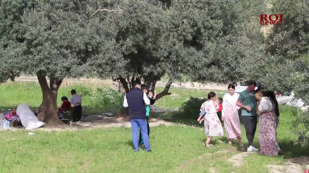 Bi demsala biharê re geştiyaran berê xwe dane seyrangeha Solax ya li Şengalê