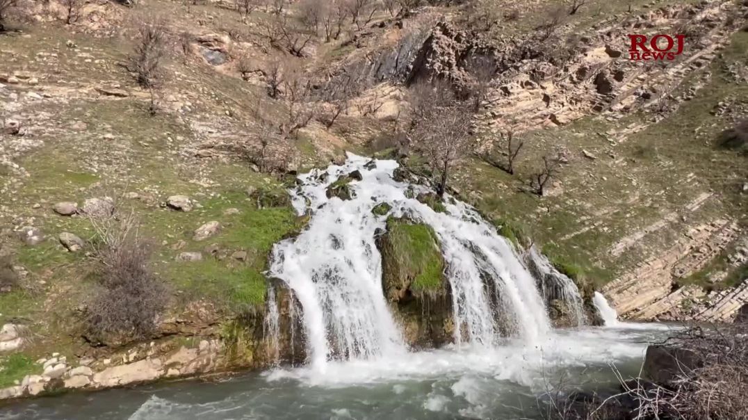 تاڤگەی ئاوی سپی بووەتە شوێنی تۆمارکردنی ساتە جوانەکانى گەشتیاران