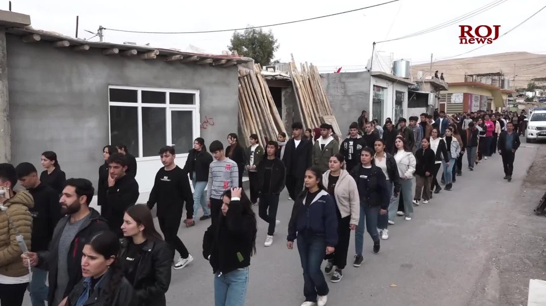 Li Mexmûrê bi boneya 25’ê Mijdarê meşek girseyî hate lidarxistin