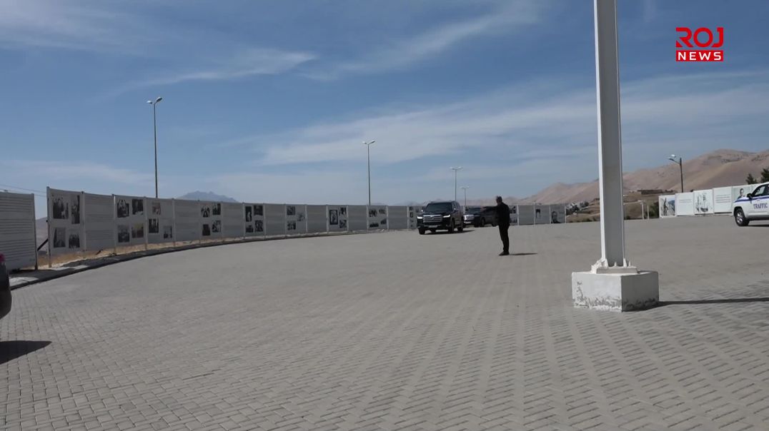 شاندێکی پەرلەمانی ئەورووپا سەردانی مەزاری مام جەلالیان کرد