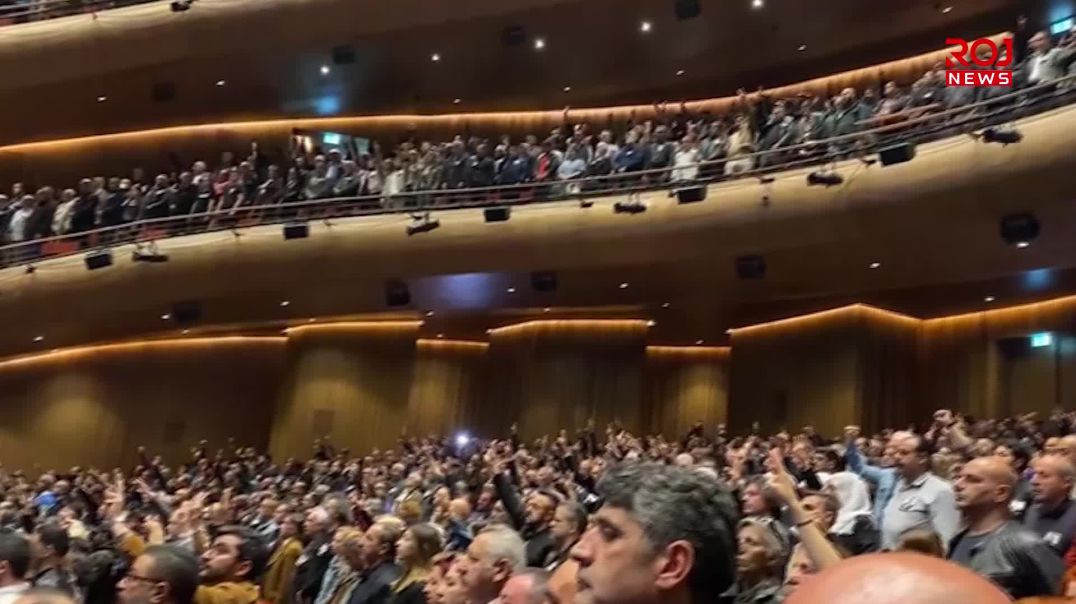 بە هەزاران کەس بۆ بەڕێکردنی تەرمی سری سورەیا لە ئەستەنبوڵ کۆبوونەتەوە