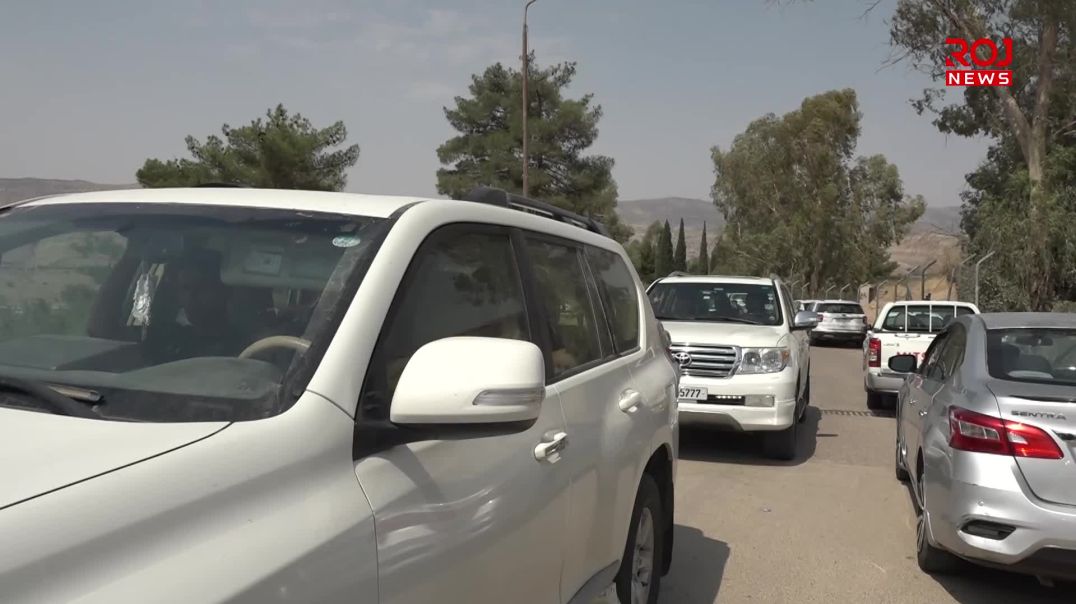 بەشداربووانی مەراسیمەکەی گەریلا بۆ شوێنی چالاكییەكە بەڕێكکەوتن