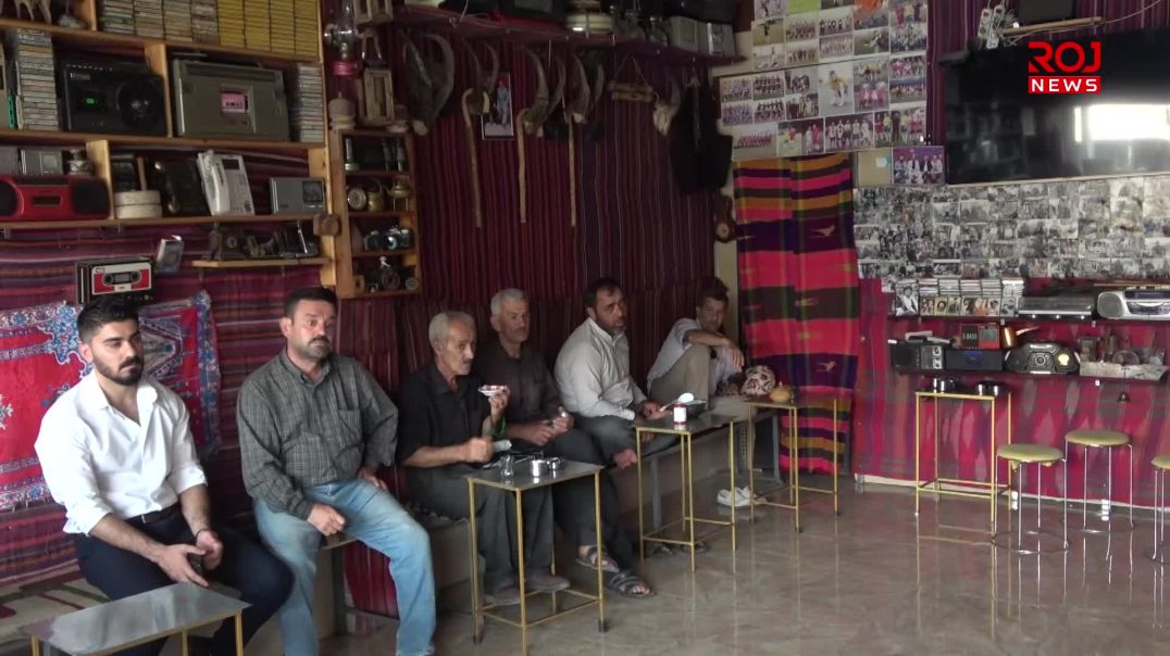 چایخانەیەک لە خورماڵ دەبێتە ناوەندێکی ڕۆشنبیریی و کەلتووریی