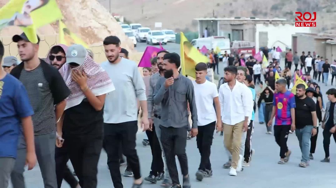 Ciwanên Şengalê bi meşek girseyî şehîdên 14’ê Tîrmehê bibîr anîn
