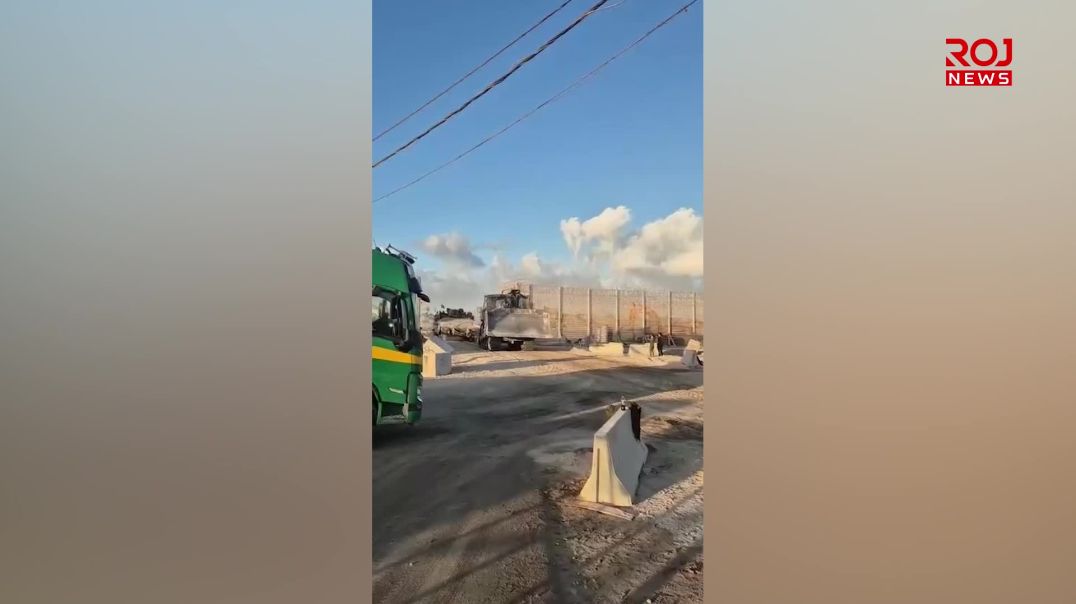 اتفاق غزة يدخل يومه الثاني... انسحاب أولي يتزامن مع قصف جوي