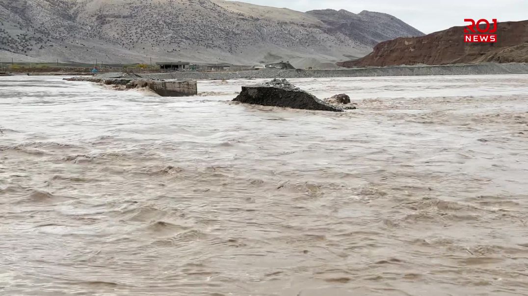 بەهۆی ڕووخانی پردێكەوە هاتوچۆ لەنێوان ١٥ گوندی پشدەر ڕاگیراوە