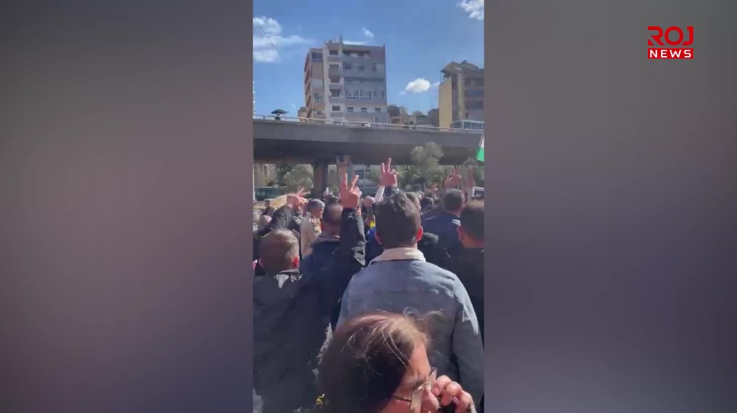 کوردان لە لوبنان خۆپیشاندانی بەرفراوان بۆ پشتیوانی ڕۆژئاوا ئەنجام دەدەن