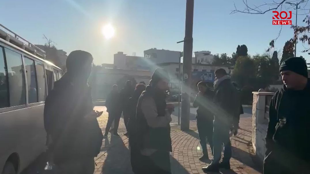 کاروانێکی دەیکەی گەلی باشوور بۆ ڕۆژئاوا بەڕێکەوتن