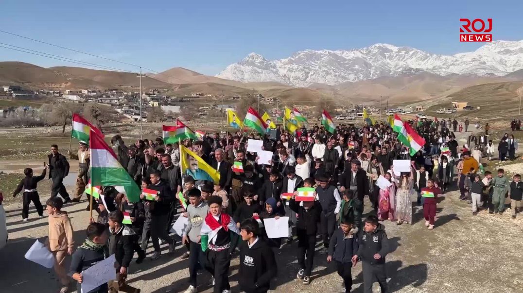 هاوڵاتییان لە دهۆک و قەڵادزێ بۆ پشتیوانی لە بەرخۆدانی ڕۆژئاوا گردبوونەوە