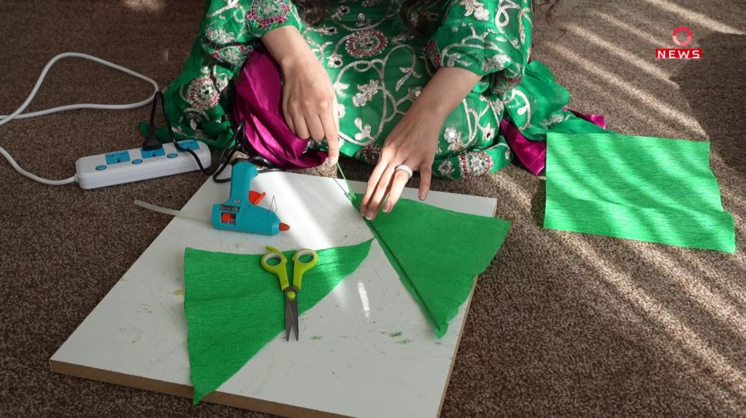 سەنا؛ پێنج ساڵە لە پاشماوەکان جلوبەرگی کوردیی درووست دەکات