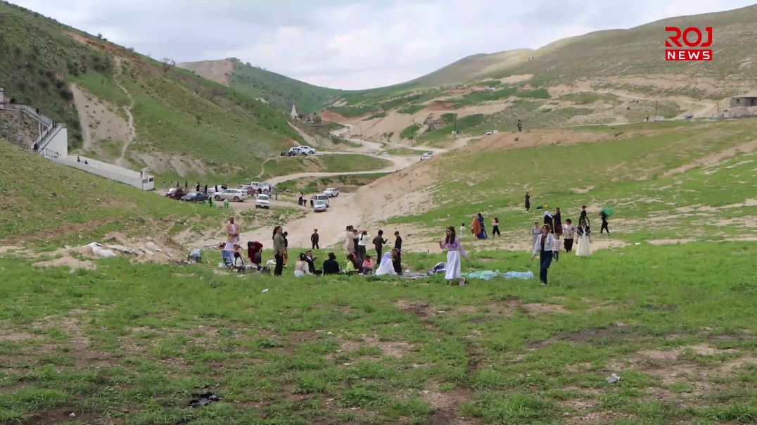 شنگال لە کەشی بەهارەدا ئامادەکاریی بۆ جەژنی چوارشەمەی نیسان دەکات