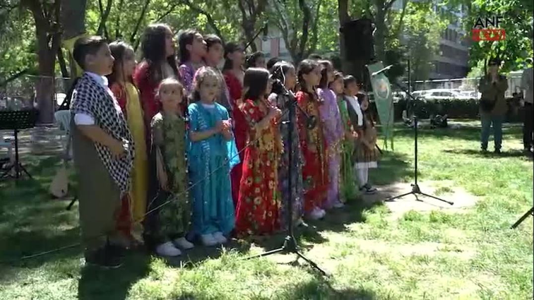لە شارەکانی مووش و ئەستەنبول پشتگیریی لە زمانی کوردی کرا