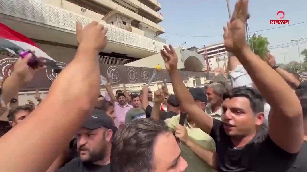احتجاجات أمام محافظة بغداد للمطالبة بإعادة النظر في نتائج تعيينات العقود