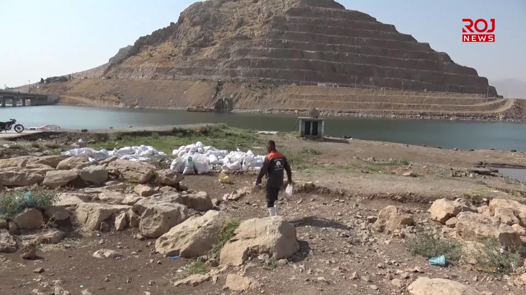 ژینگە پارێزێک؛ ١٨ ساڵە بە خۆبەخشی دەربەندی ڕانیە پاکدەکاتەوە