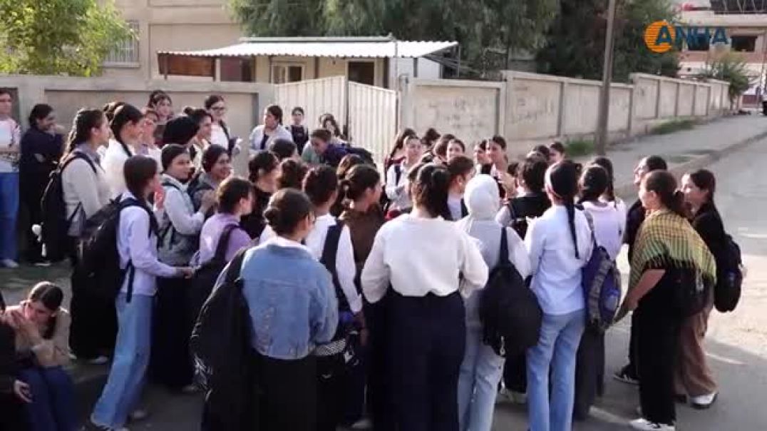 خوێندکارانی دێرک بۆ پشتگیری لە زمانی کوردی گردبوونەوە